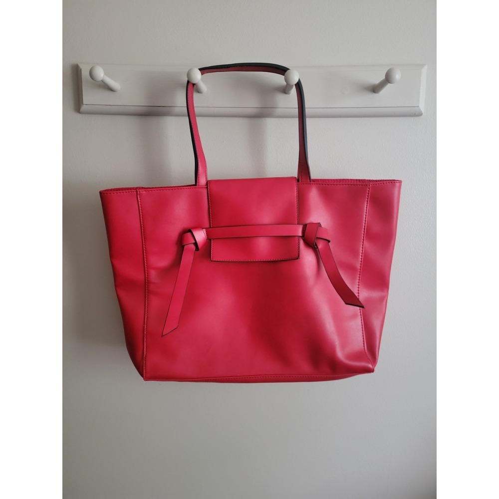 Elizabeth Arden Tote Bag Red Faux Leather Snap Closure Shoulder Strap Large GUC